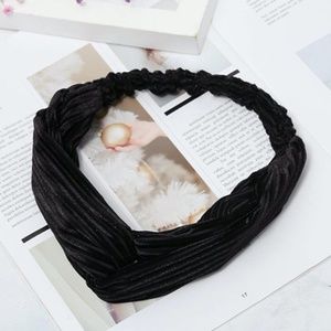 x2 NWT Pretty Black Top Knot Headbands and Cream Tan Top Knot Headband